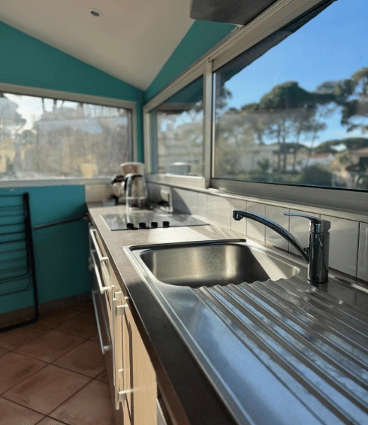 Blue Lagon vacacnes a hyeres vu sur mer photo de présentation 04