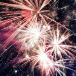 Assister aux feux d’artifice en bord de mer